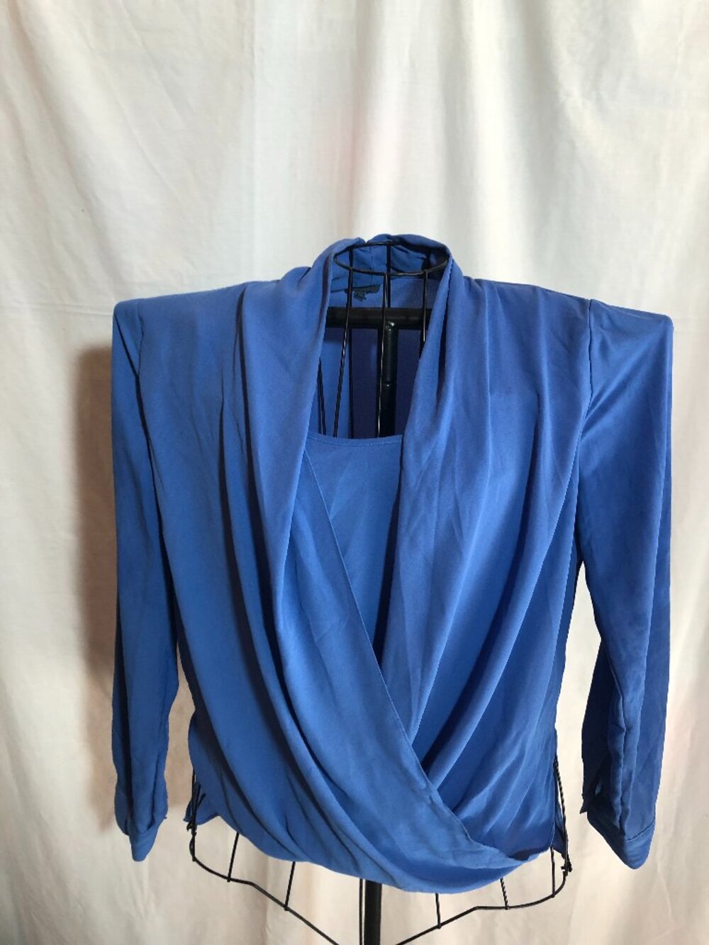 Vince Camuto MEDIUM Blue Long Sleeve Blouse 19.5" Pit to Pit